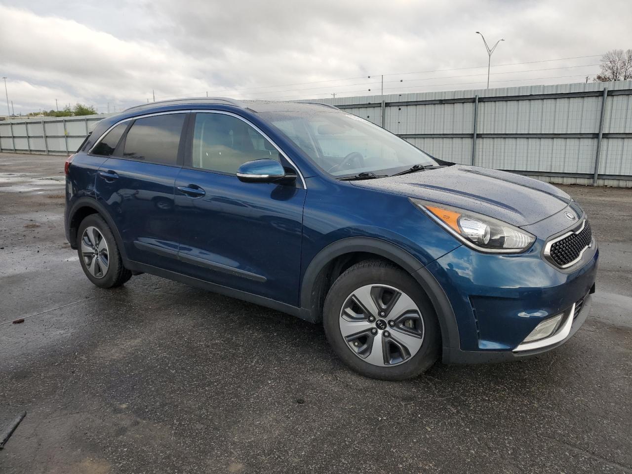2017 KIA Niro VIN KNDCC3LC2H5073669 Copart auction photo, undercarriage damage thumbnail 4
