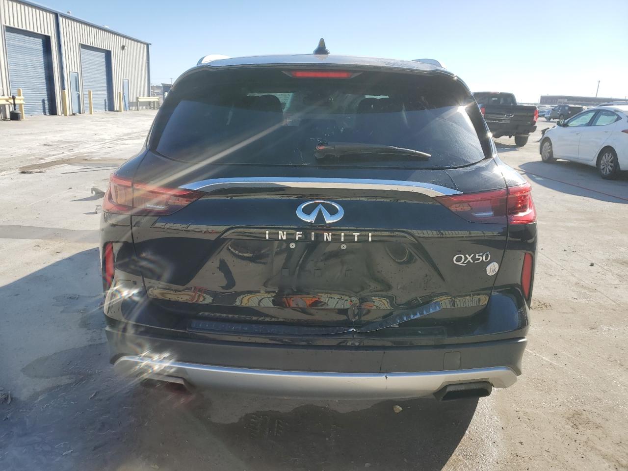 2019 Infiniti QX50 VIN 3PCAJ5M13KF135818 Copart auction photo, hail / rear end damage thumbnail 6