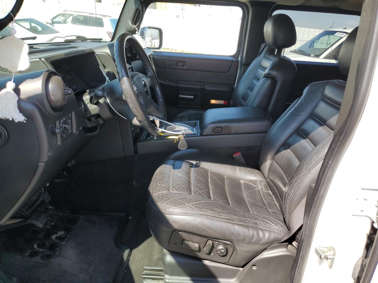 2005 Hummer H2 VIN 5GRGN23U35H132428 Copart auction photo, front end / minor dent/scratches damage thumbnail 7