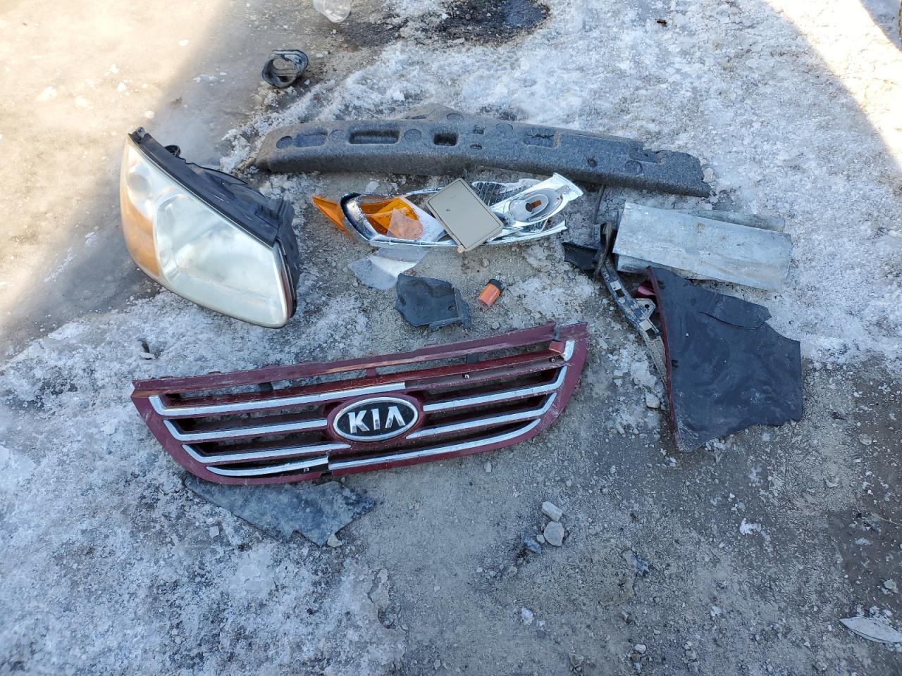 2007 KIA Spectra VIN KNAFE121875455986 Copart auction photo, front end damage thumbnail 12