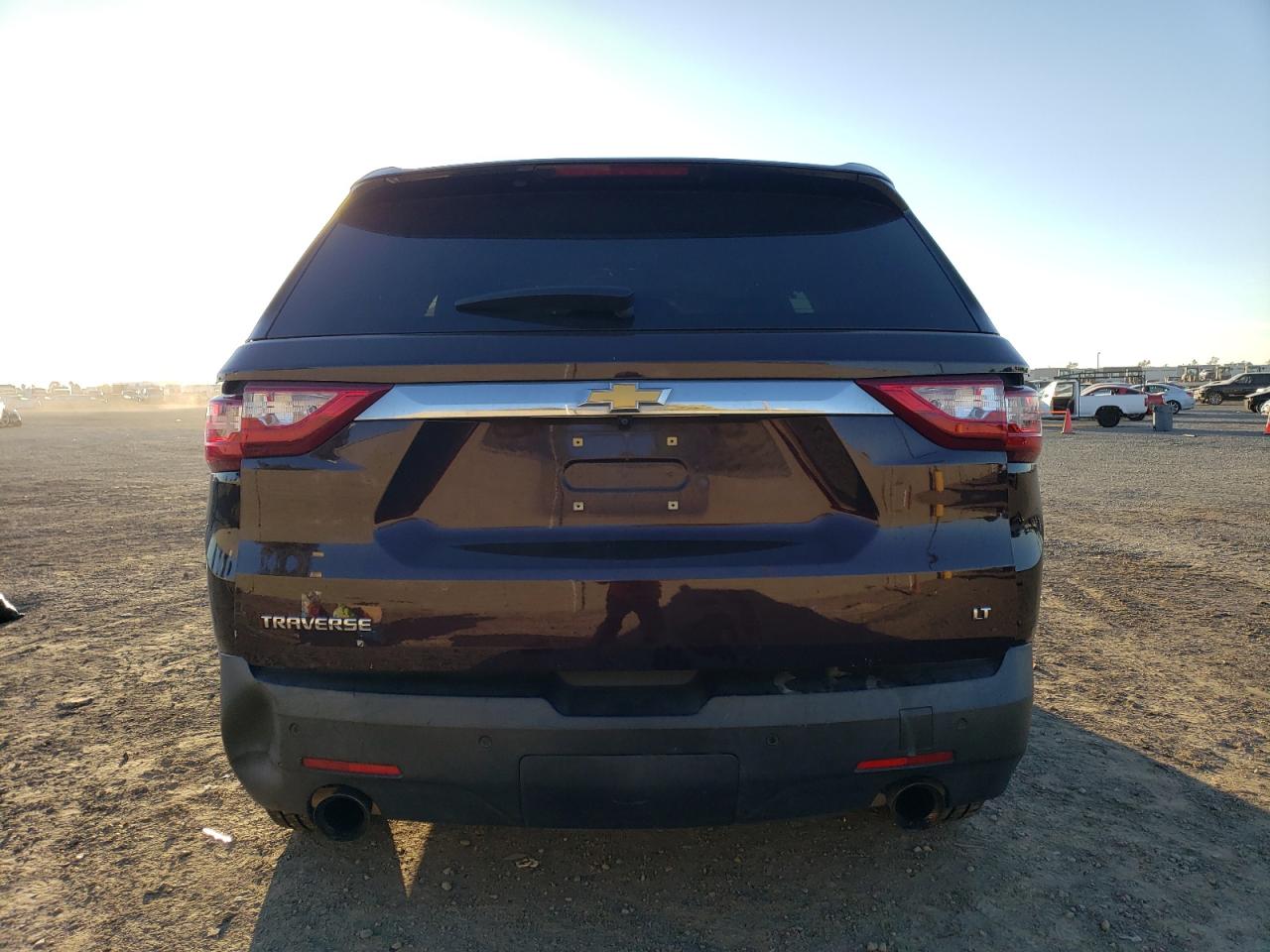 2018 Chevrolet Traverse VIN 1GNERGKW1JJ106255 Copart auction photo, front end damage thumbnail 6