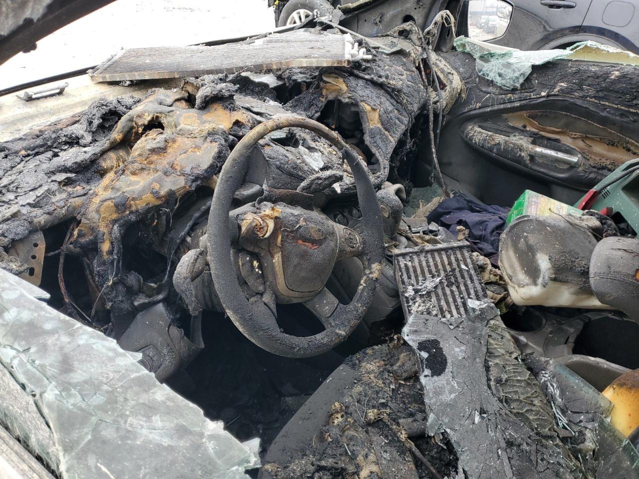 2015 Ford Escape VIN 1FMCU9G90FUC35103 Copart auction photo, burn damage thumbnail 8