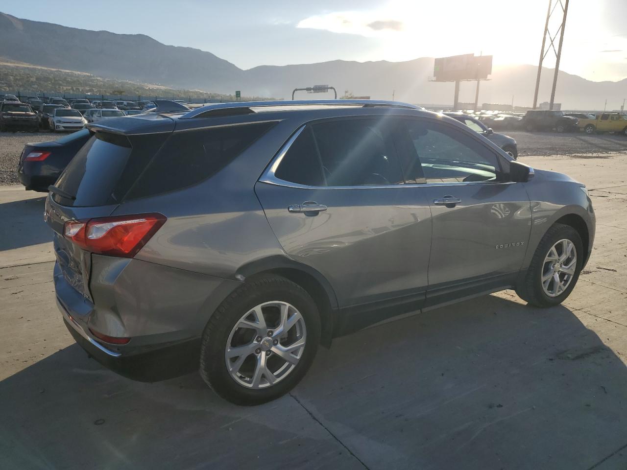2019 Chevrolet Equinox VIN 3GNAXZEU1KL224214 Copart auction photo, rear end damage thumbnail 3
