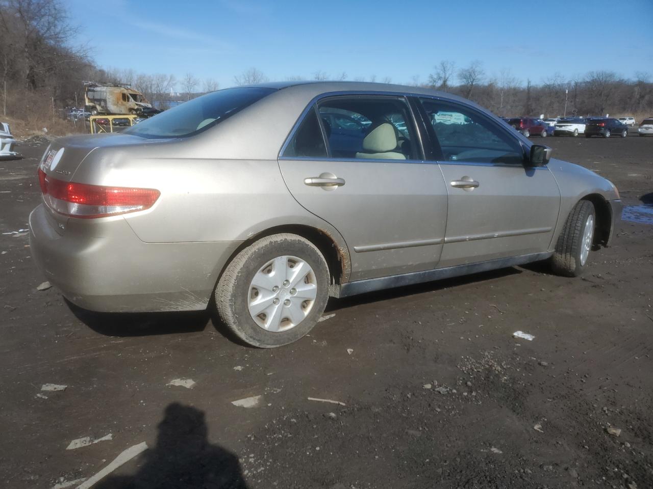 2003 Honda Accord VIN 3HGCM56323G711281 Copart auction photo, front end / minor dent/scratches damage thumbnail 3