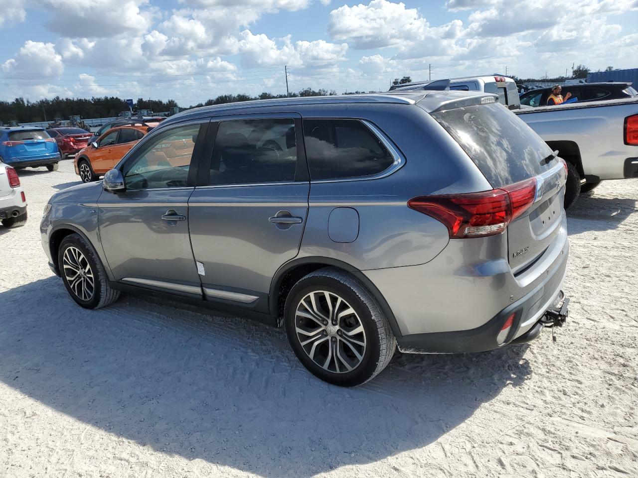 2018 Mitsubishi Outlander VIN JA4JZ4AX6JZ054147 Copart auction photo, water/flood damage thumbnail 2