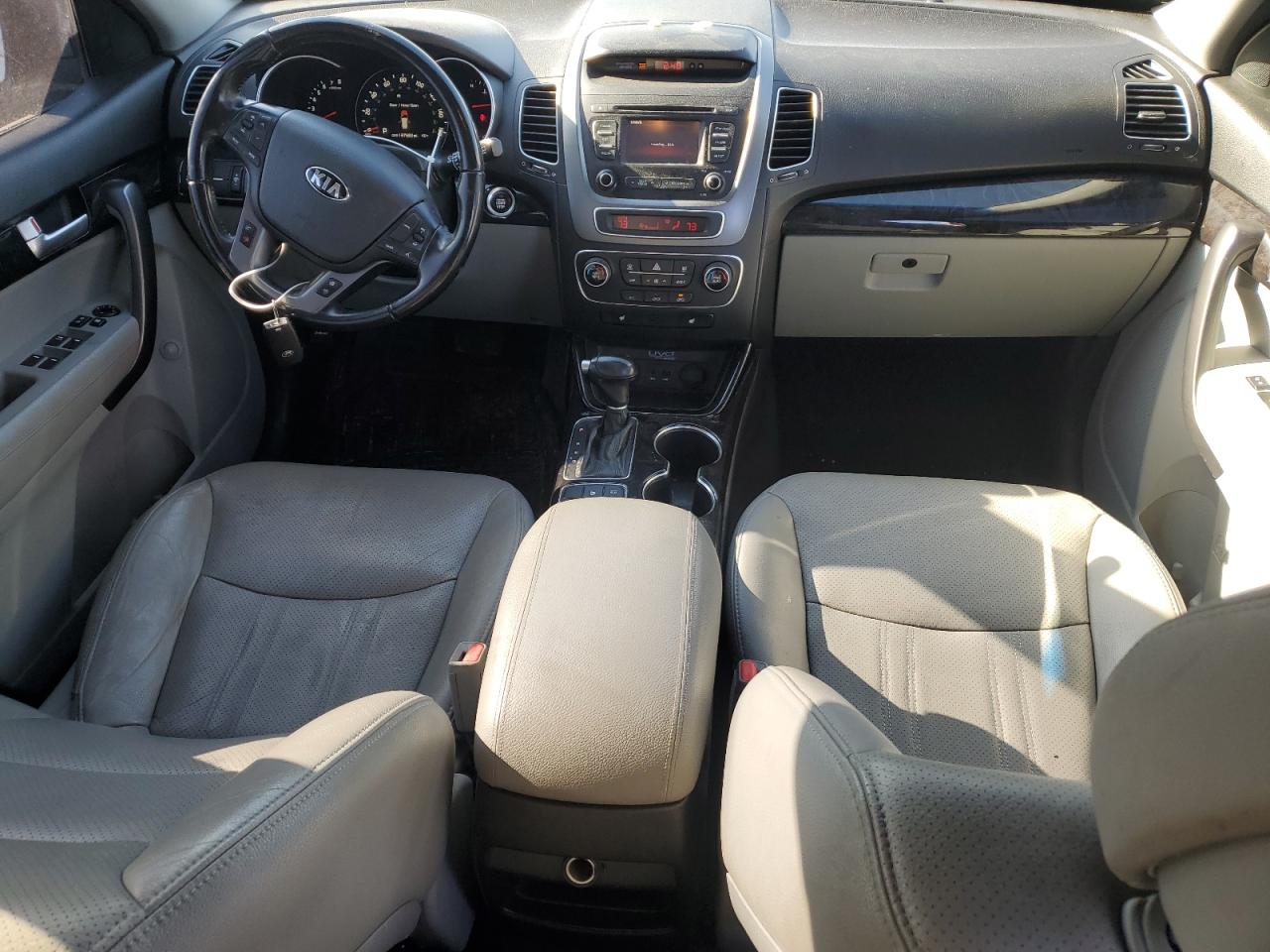 2014 KIA Sorento VIN 5XYKT3A64EG485085 Copart auction photo, rear end / side damage thumbnail 8