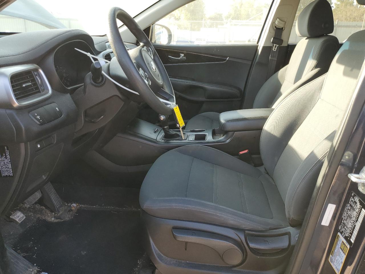 2018 KIA Sorento VIN 5XYPG4A59JG352212 Copart auction photo, front end damage thumbnail 7
