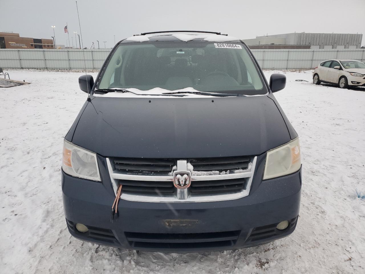 2009 Dodge Caravan VIN 2D8HN54159R596246 Copart auction photo, normal wear damage thumbnail 5