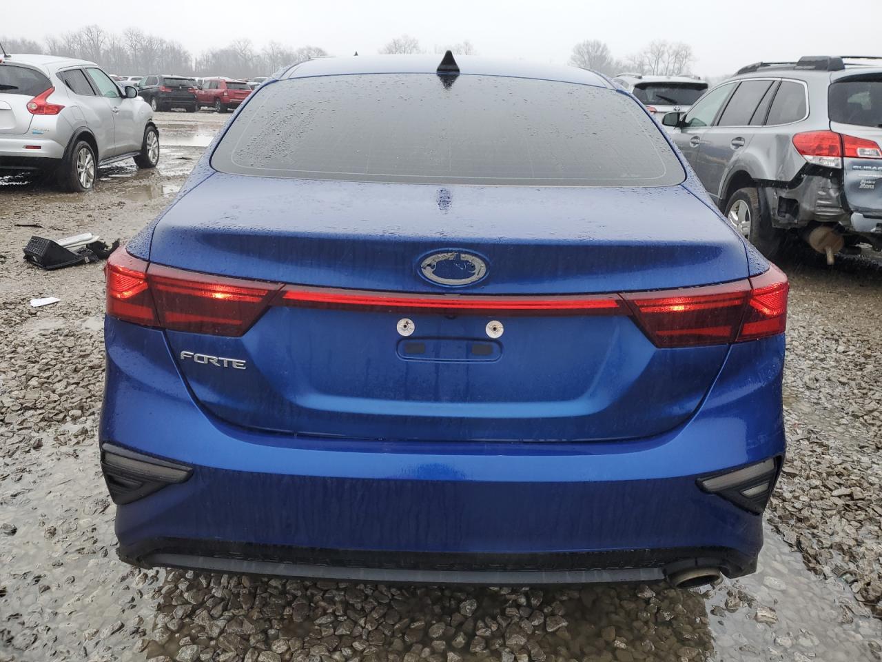 2021 KIA Forte VIN 3KPF24AD5ME271212 Copart auction photo, vandalism / side damage thumbnail 6