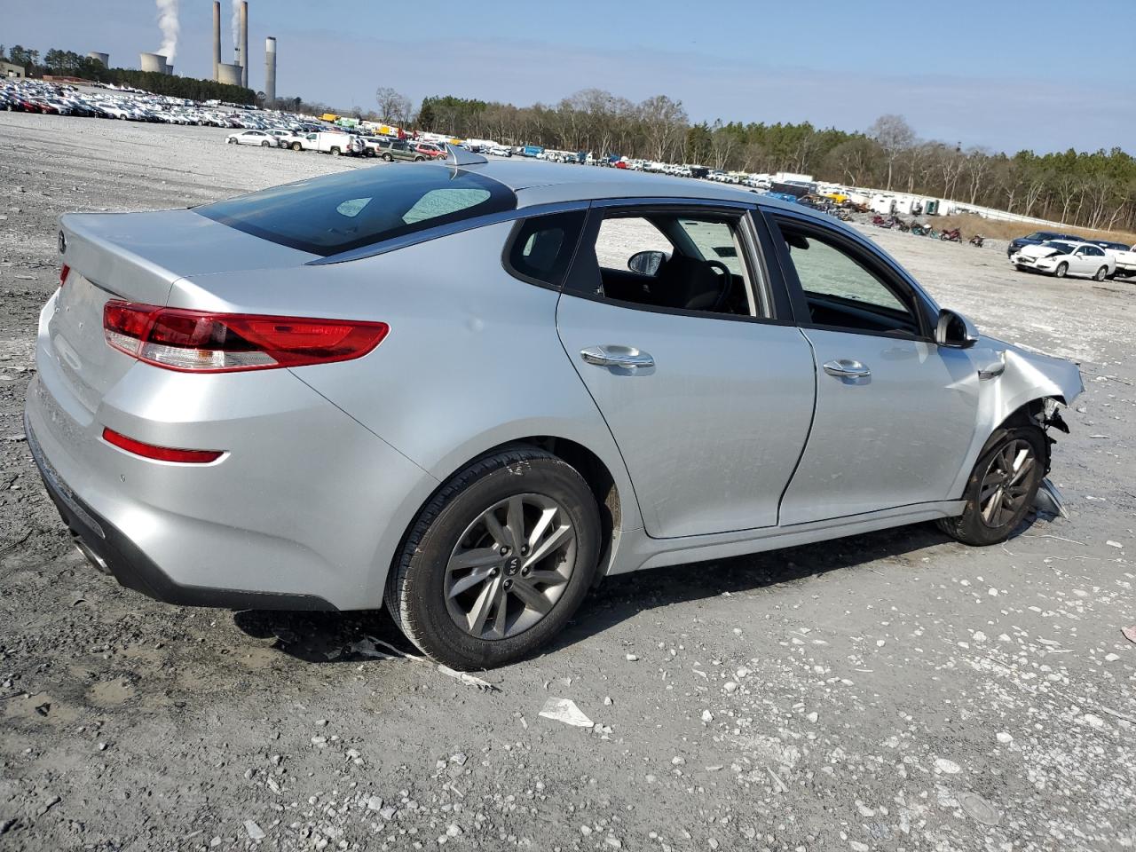 2020 KIA Optima VIN 5XXGT4L32LG432790 Copart auction photo, front end / side damage thumbnail 3