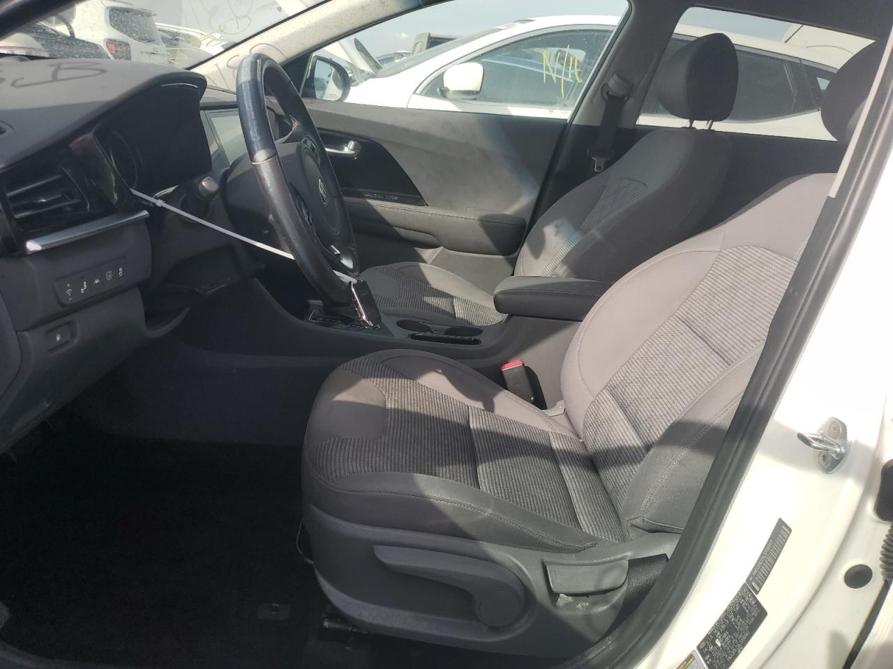 2020 KIA Niro VIN KNDCB3LC0L5399563 Copart auction photo, water/flood damage thumbnail 7
