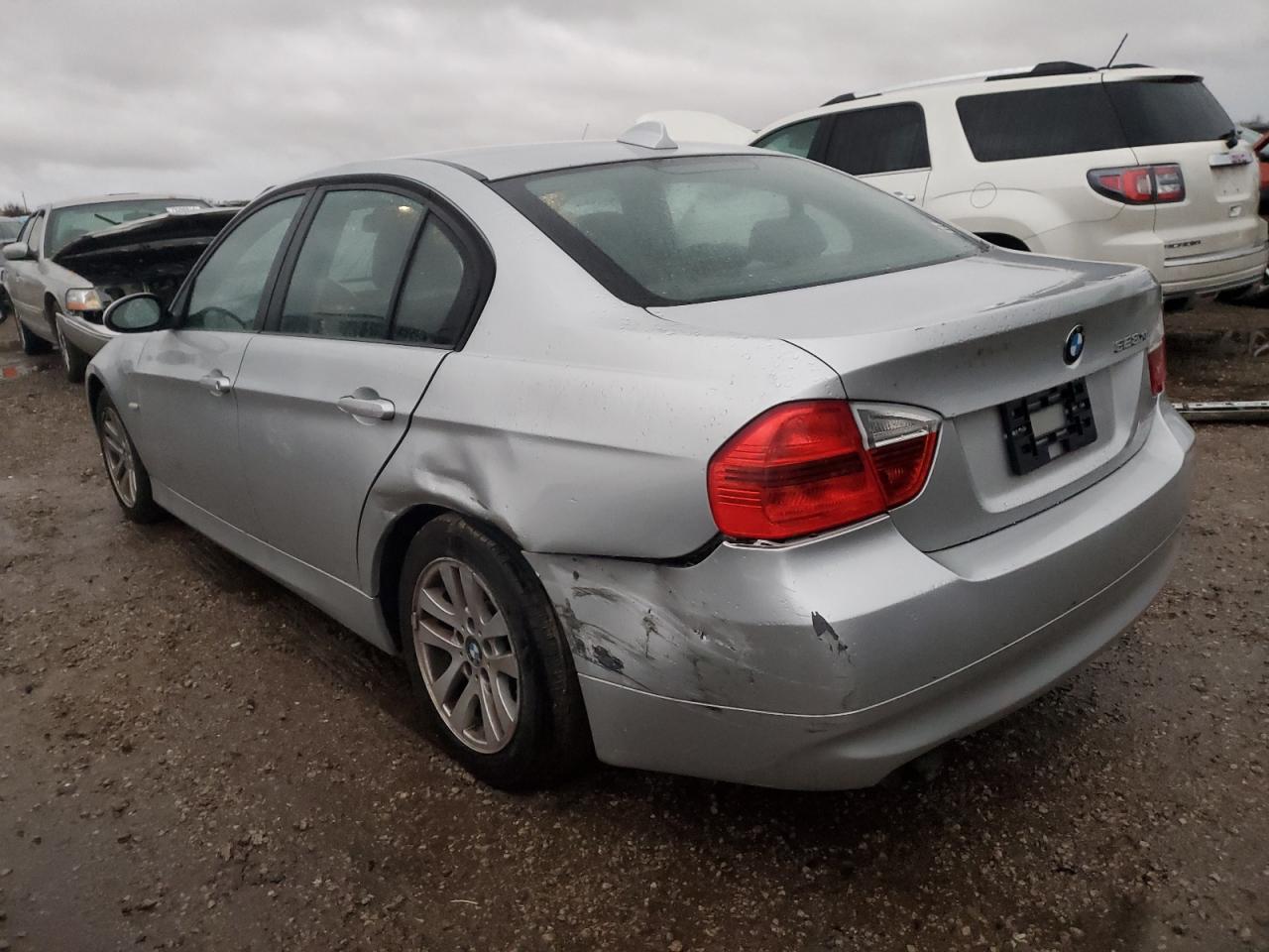 2007 BMW 3er VIN WBAVC935X7K032605 Copart auction photo, rear end damage thumbnail 2