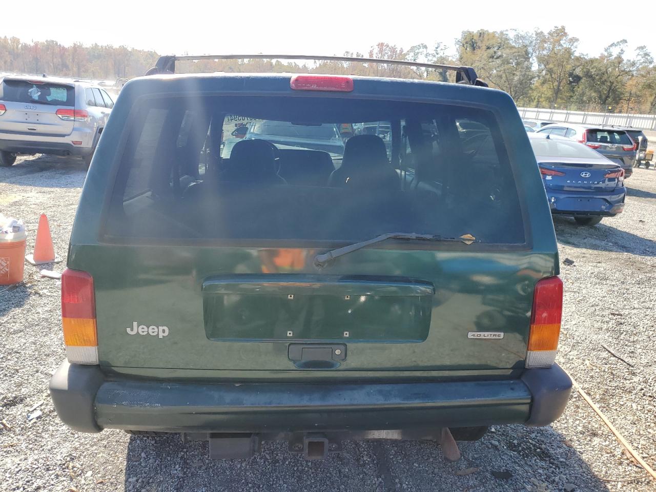 2001 Jeep Grand Cherokee VIN 1J4FF48S91L596418 Copart auction photo, front end damage thumbnail 6