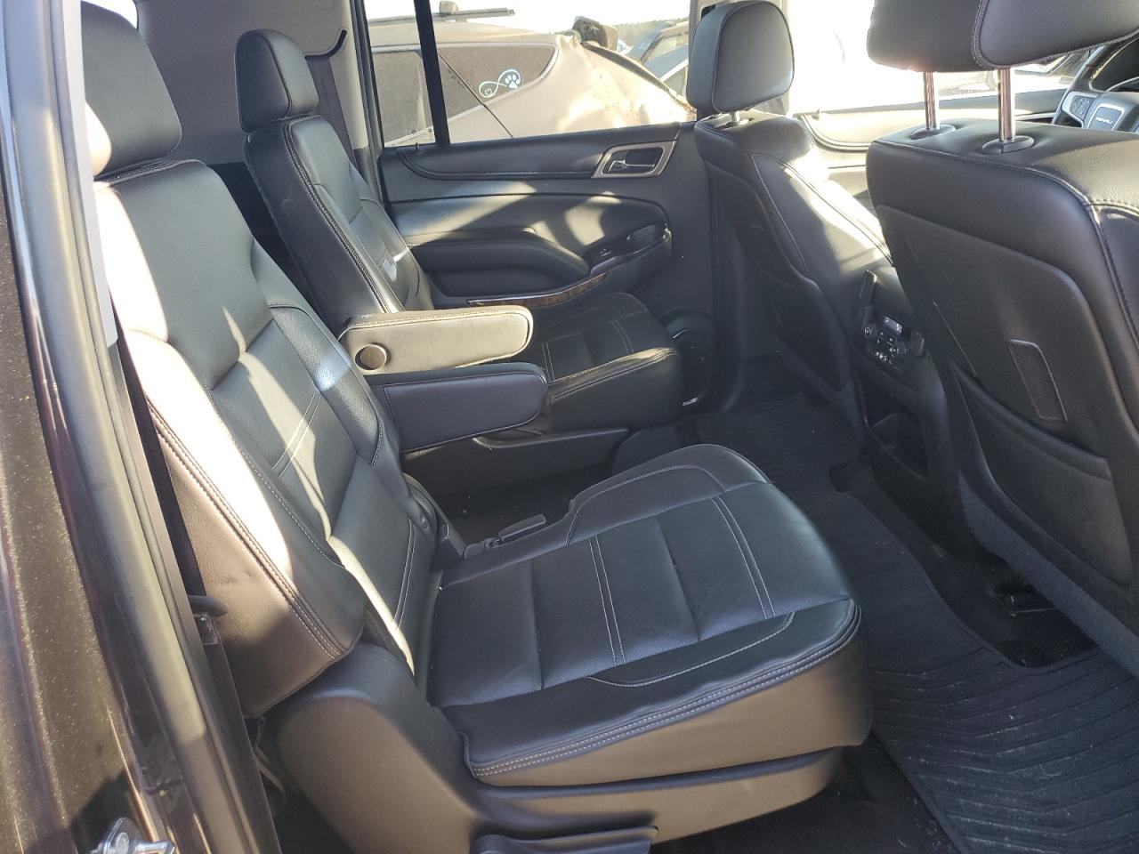 2015 GMC Yukon VIN 1GKS2JKJXFR557053 Copart auction photo, front end damage thumbnail 10