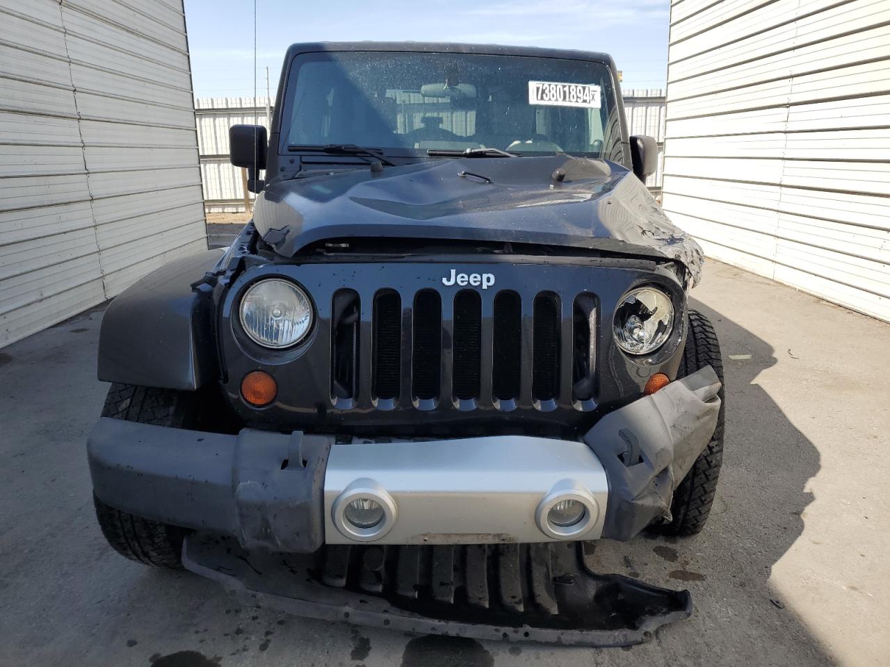 2009 Jeep Wrangler VIN 1J8GB59109L744638 Copart auction photo, front end / minor dent/scratches damage thumbnail 5