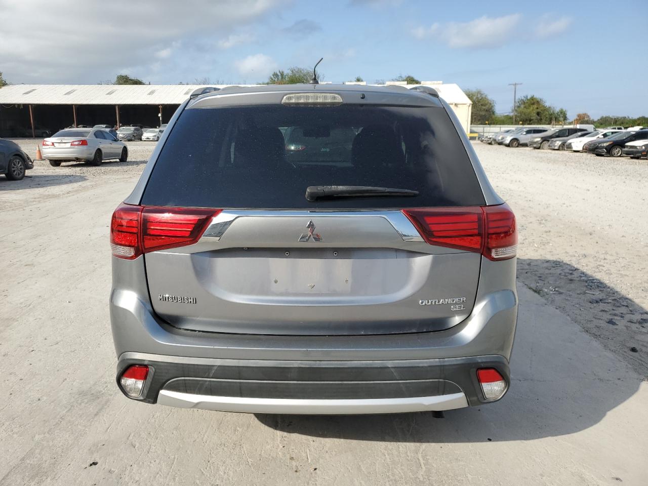 2016 Mitsubishi Outlander VIN JA4AD3A37GZ000645 Copart auction photo, minor dent/scratches damage thumbnail 6