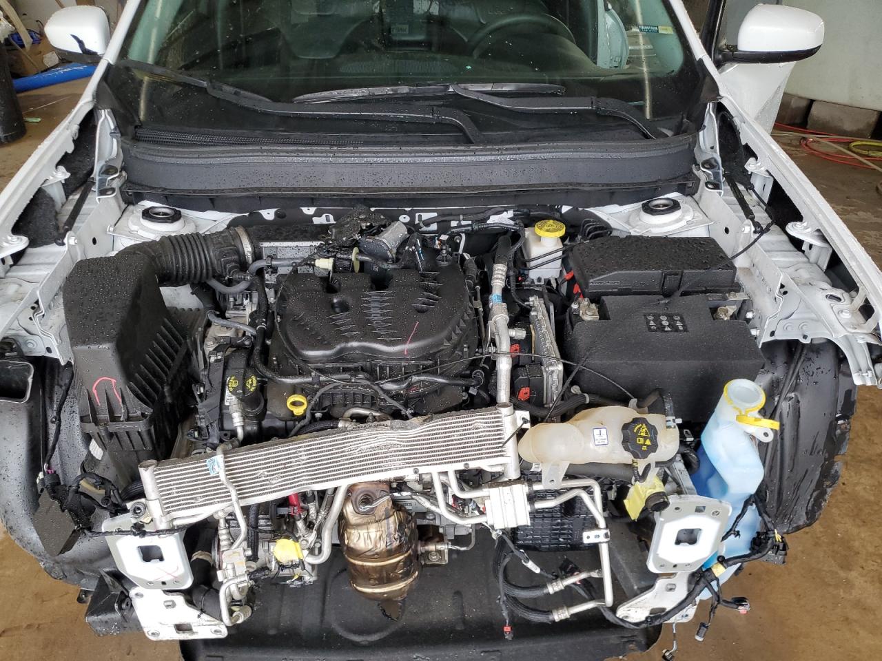 2021 Jeep Grand Cherokee VIN 1C4PJMMX0MD212664 Copart auction photo, front end damage thumbnail 12