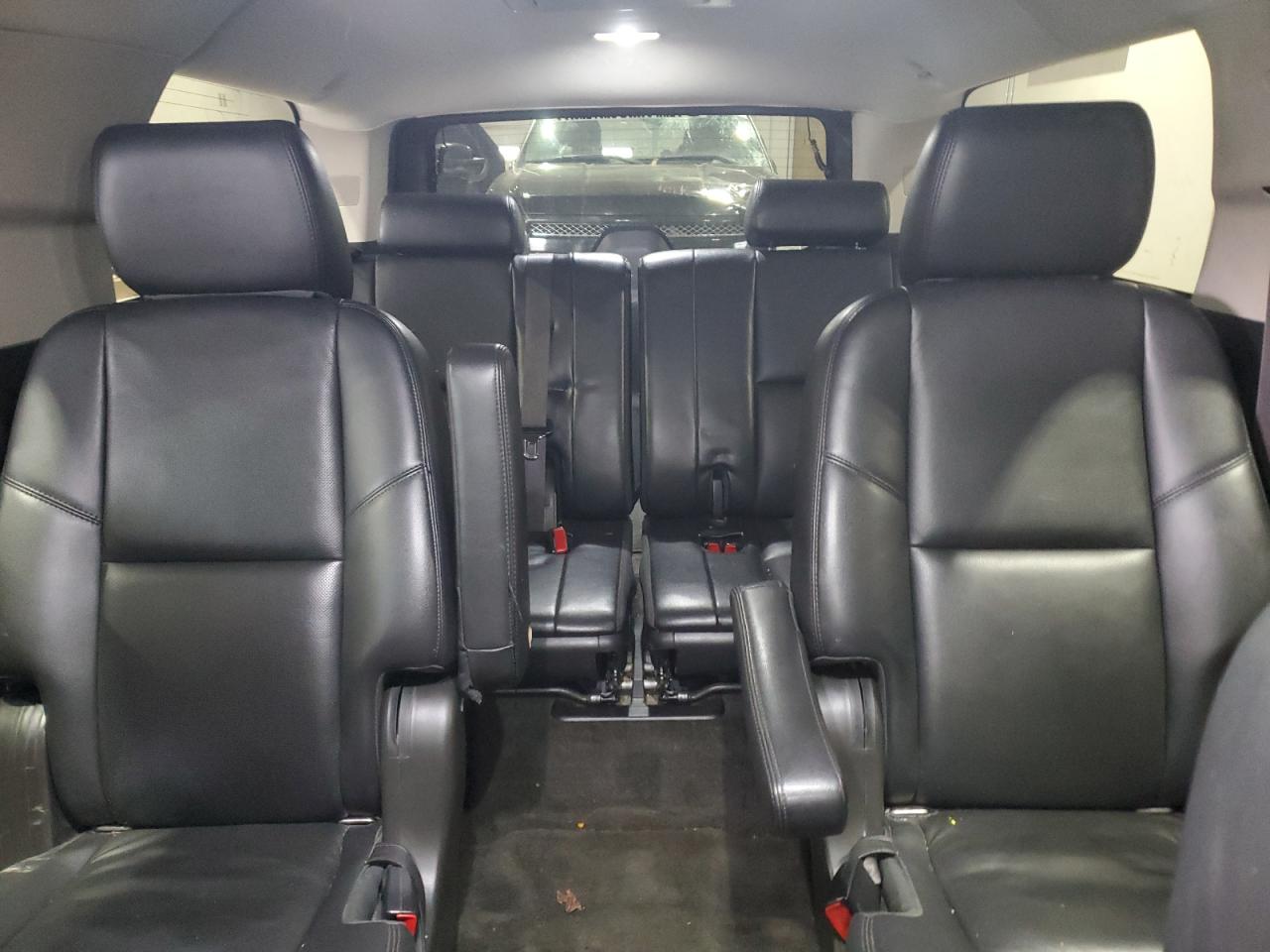 2014 Chevrolet Suburban VIN 1GNSKKE75ER162737 Copart auction photo, front end damage thumbnail 10