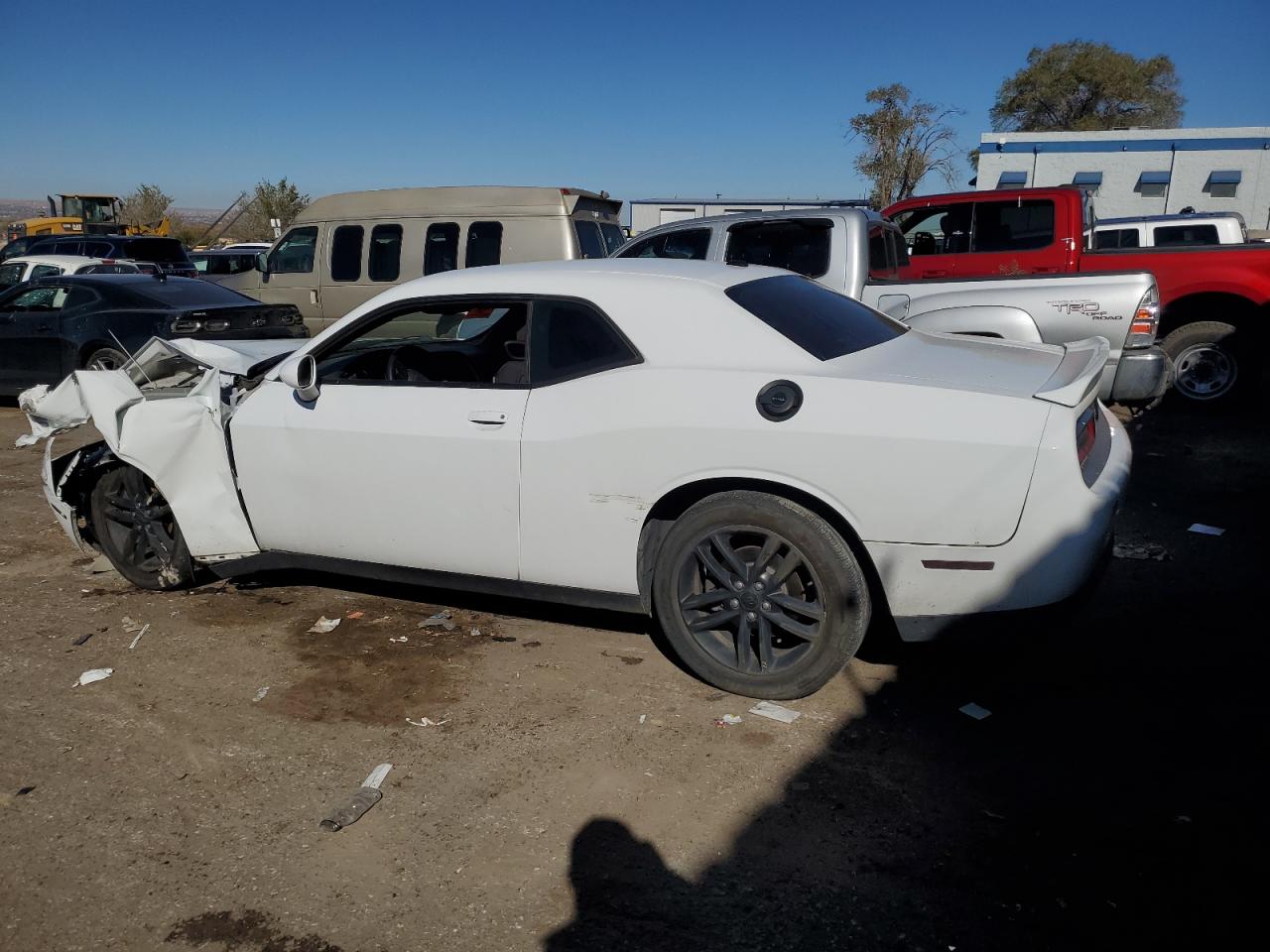 2019 Dodge Challenger VIN 2C3CDZGG0KH607303 Copart auction photo, front end / side damage thumbnail 2