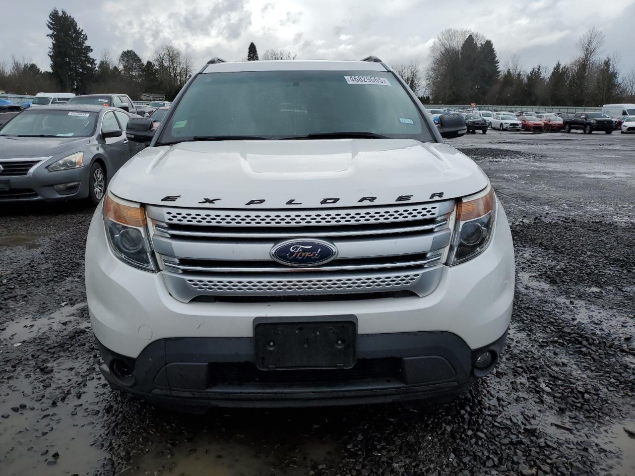 2014 Ford Explorer VIN 1FM5K7D87EGA68850 Copart auction photo, side / minor dent/scratches damage thumbnail 5