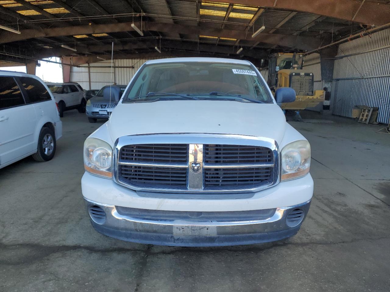 2006 Dodge RAM VIN 1D7HA18N16J124955 Copart auction photo, minor dent/scratches damage thumbnail 5