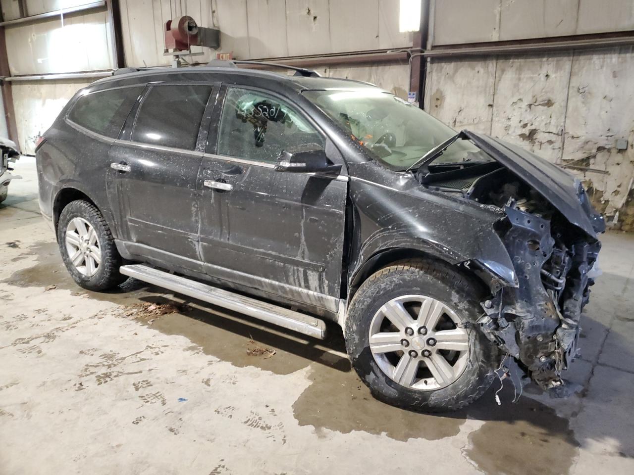 2014 Chevrolet Traverse VIN 1GNKVGKD5EJ243573 Copart auction photo, front end / minor dent/scratches damage thumbnail 4