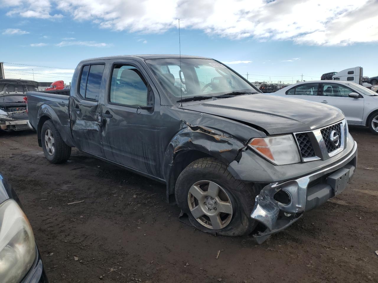 2007 Nissan Navara (Frontier) VIN 1N6AD09W27C466003 Copart auction photo, side / front end damage thumbnail 4