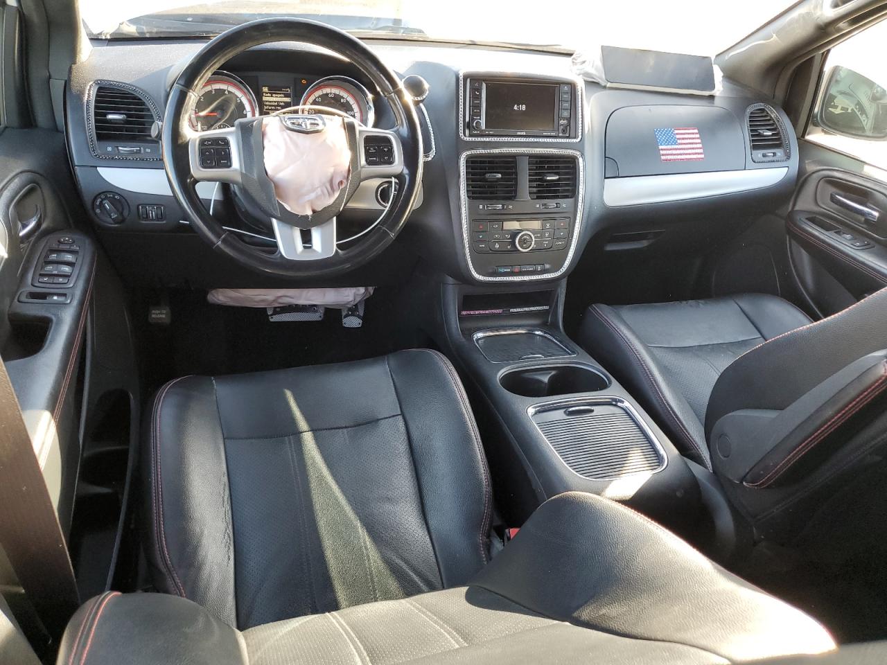 2019 Dodge Caravan VIN 2C4RDGEG4KR726561 Copart auction photo, front end damage thumbnail 8
