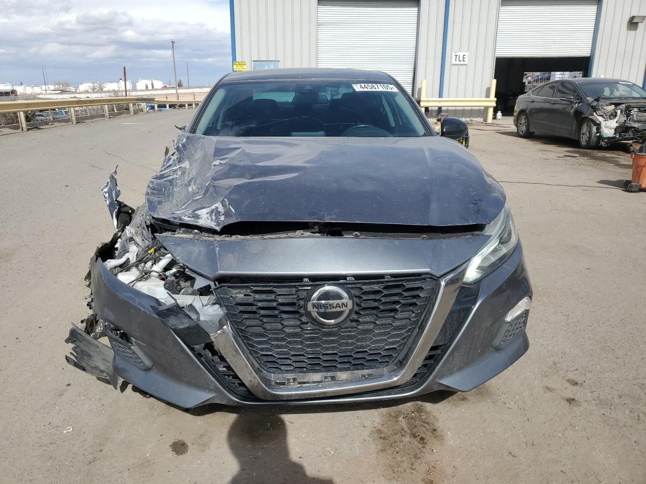 2021 Nissan Altima VIN 1N4BL4CV4MN384913 Copart auction photo, front end damage thumbnail 5