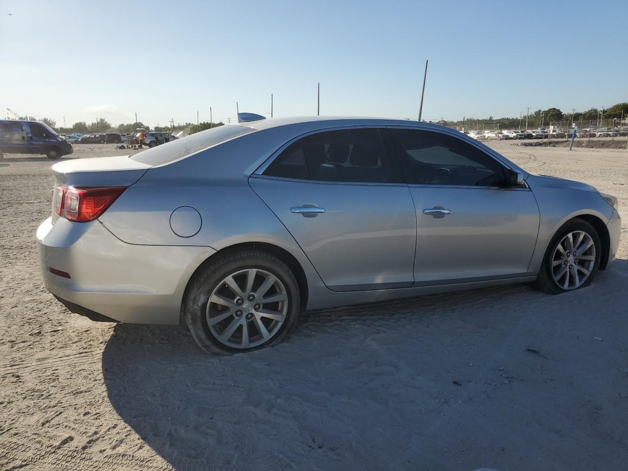 2016 Chevrolet Malibu VIN 1G11E5SAXGF101491 Copart auction photo, side / minor dent/scratches damage thumbnail 3