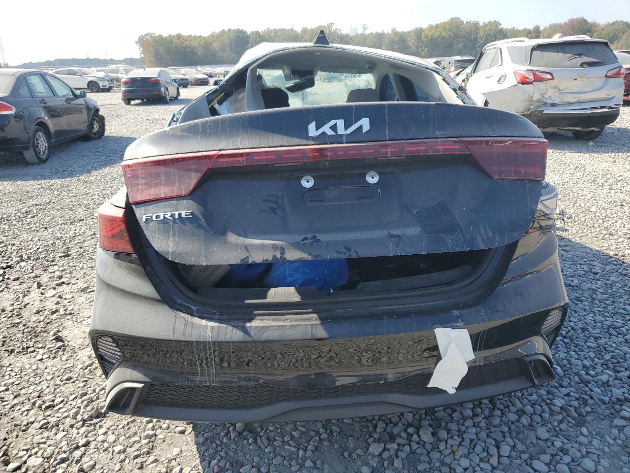 2023 KIA Forte VIN 3KPF24AD7PE659935 Copart auction photo, side / all over damage thumbnail 6