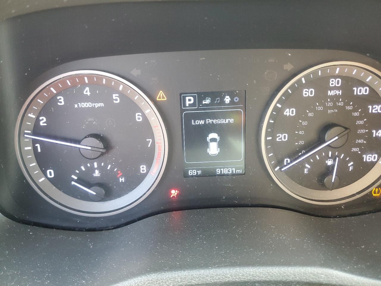 2016 Hyundai Tucson VIN KM8J3CA41GU052363 Copart auction photo, vandalism damage thumbnail 9