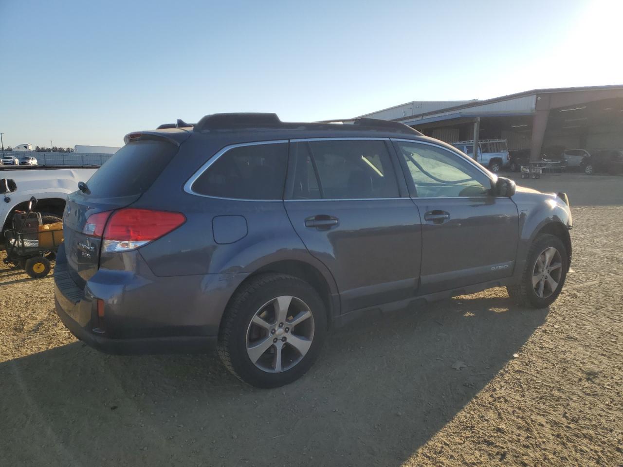 2014 Subaru Outback VIN 4S4BRDLC8E2291401 Copart auction photo, front end damage thumbnail 3