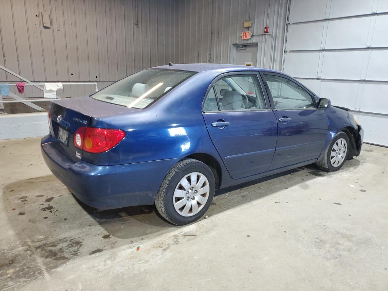 2003 Toyota Corolla VIN 1NXBR32E43Z033360 Copart auction photo, front end / minor dent/scratches damage thumbnail 3