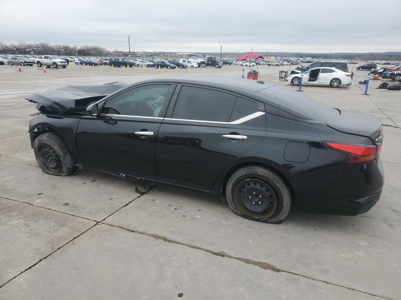 2020 Nissan Altima VIN 1N4BL4BV0LC237306 Copart auction photo, front end damage thumbnail 2