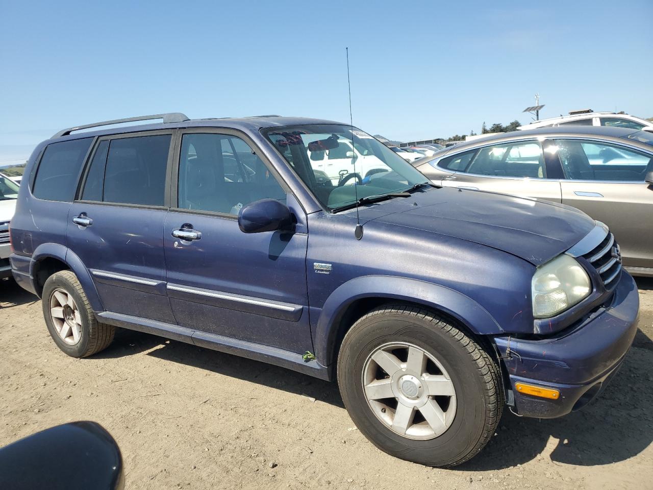 2003 Suzuki XL7 VIN JS3TX92V334111274 Copart auction photo, front end / side damage thumbnail 4