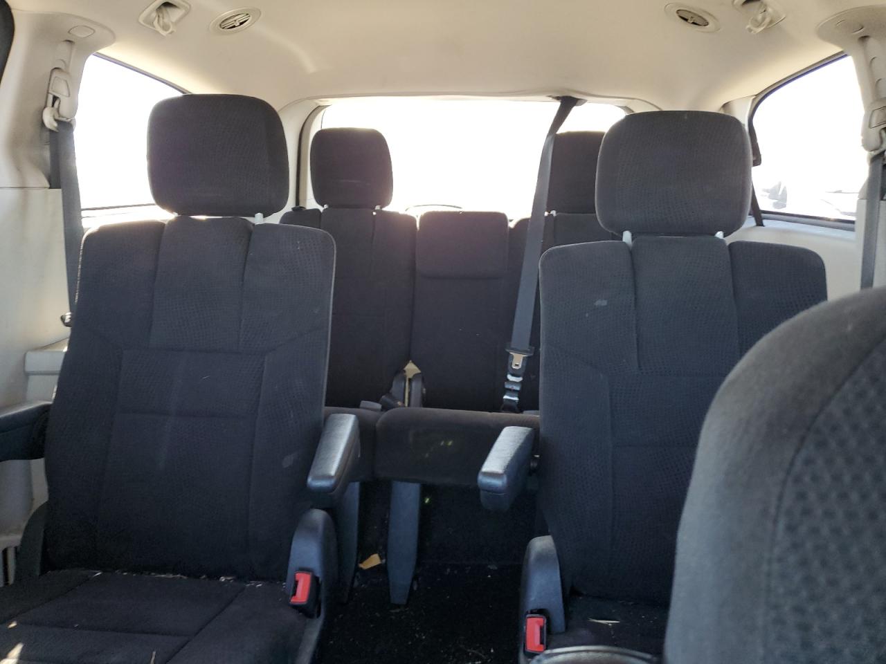2012 Dodge Caravan VIN 2C4RDGCGXCR296233 Copart auction photo, side / front end damage thumbnail 10
