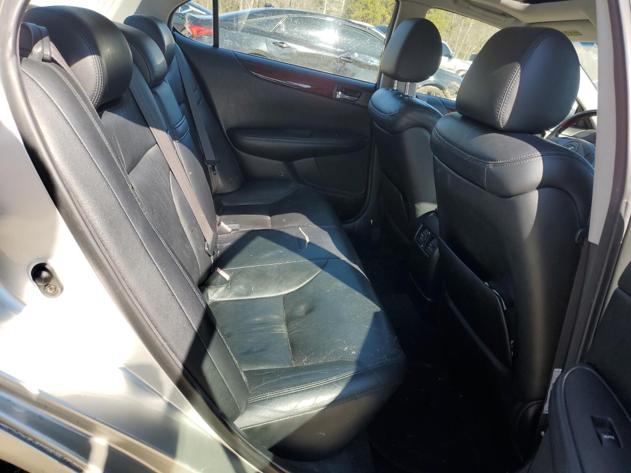 2004 Lexus ES VIN JTHBA30G340002270 Copart auction photo, rear end / front end damage thumbnail 10