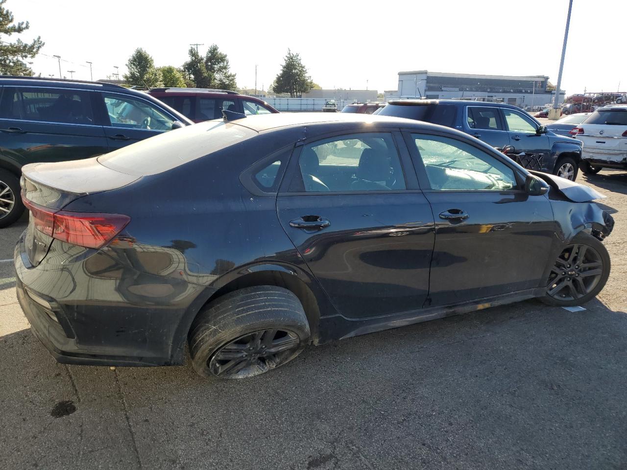 2020 KIA Forte VIN 3KPF34AD5LE162096 Copart auction photo, front end / side damage thumbnail 3