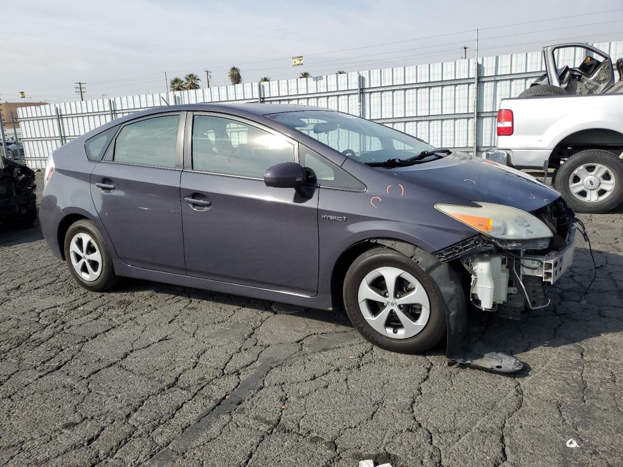 2013 Toyota Prius VIN JTDKN3DU7D5669092 Copart auction photo, front end damage thumbnail 4