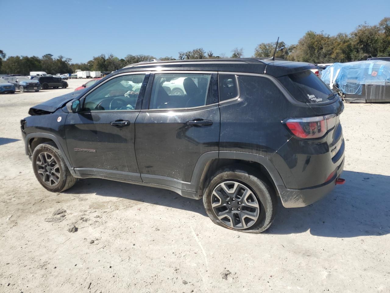 2019 Jeep Compass VIN 3C4NJDDBXKT629955 Copart auction photo, front end / minor dent/scratches damage thumbnail 2
