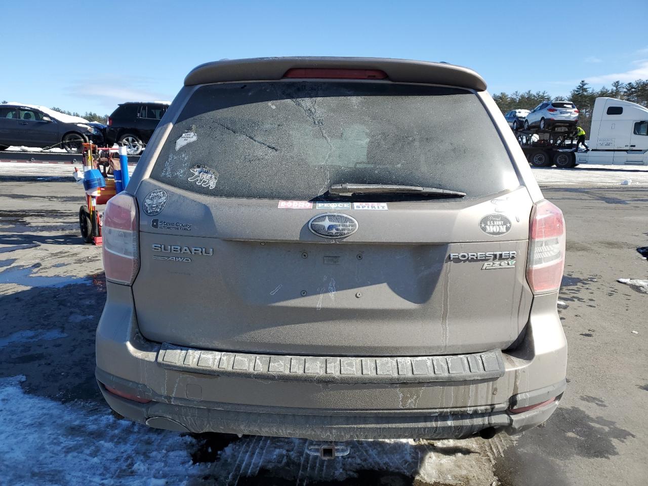2015 Subaru Forester VIN JF2SJADC4FG413122 Copart auction photo, front end damage thumbnail 6