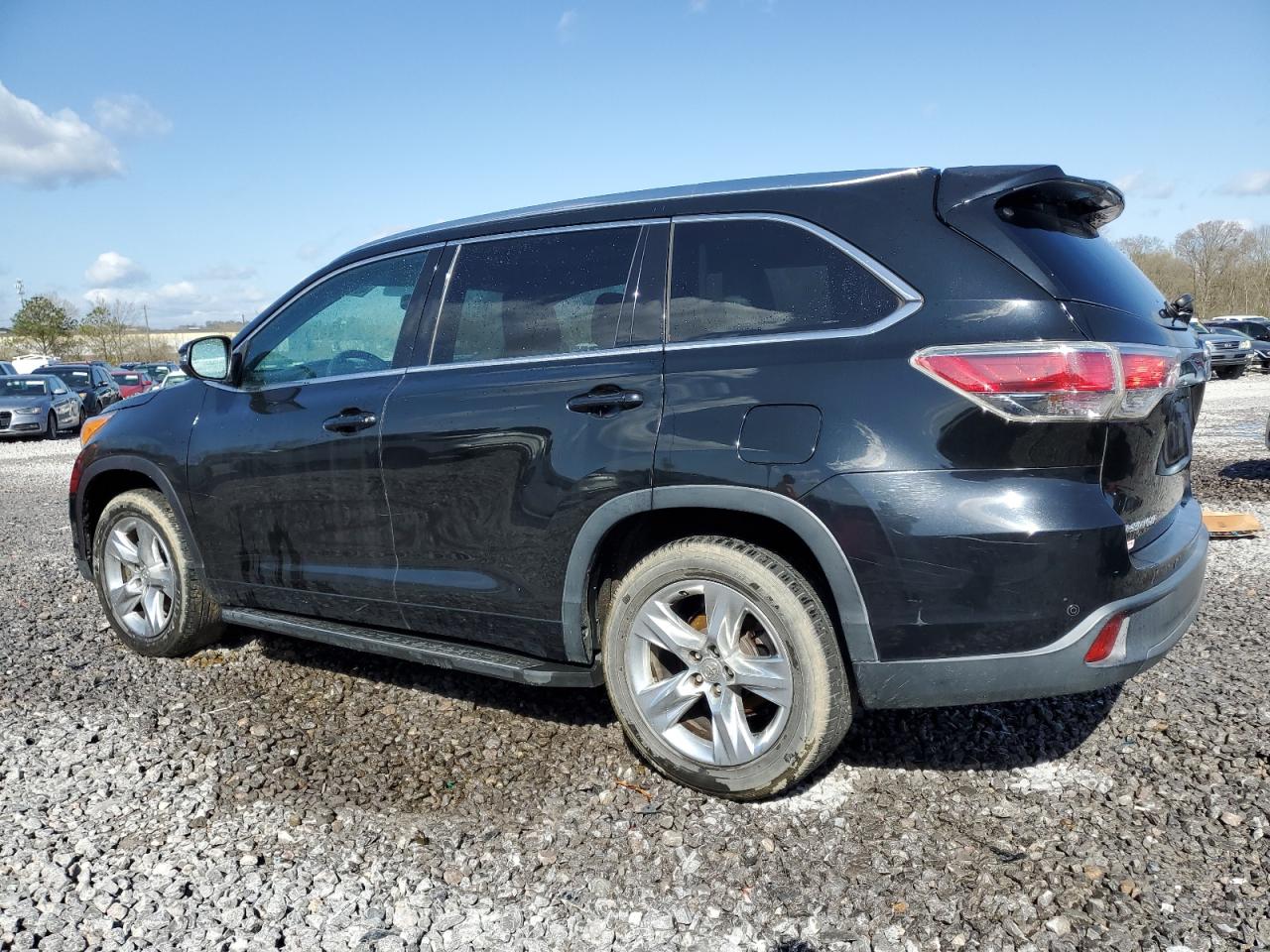 2014 Toyota Highlander VIN 5TDYKRFH2ES008586 Copart auction photo, undercarriage damage thumbnail 2