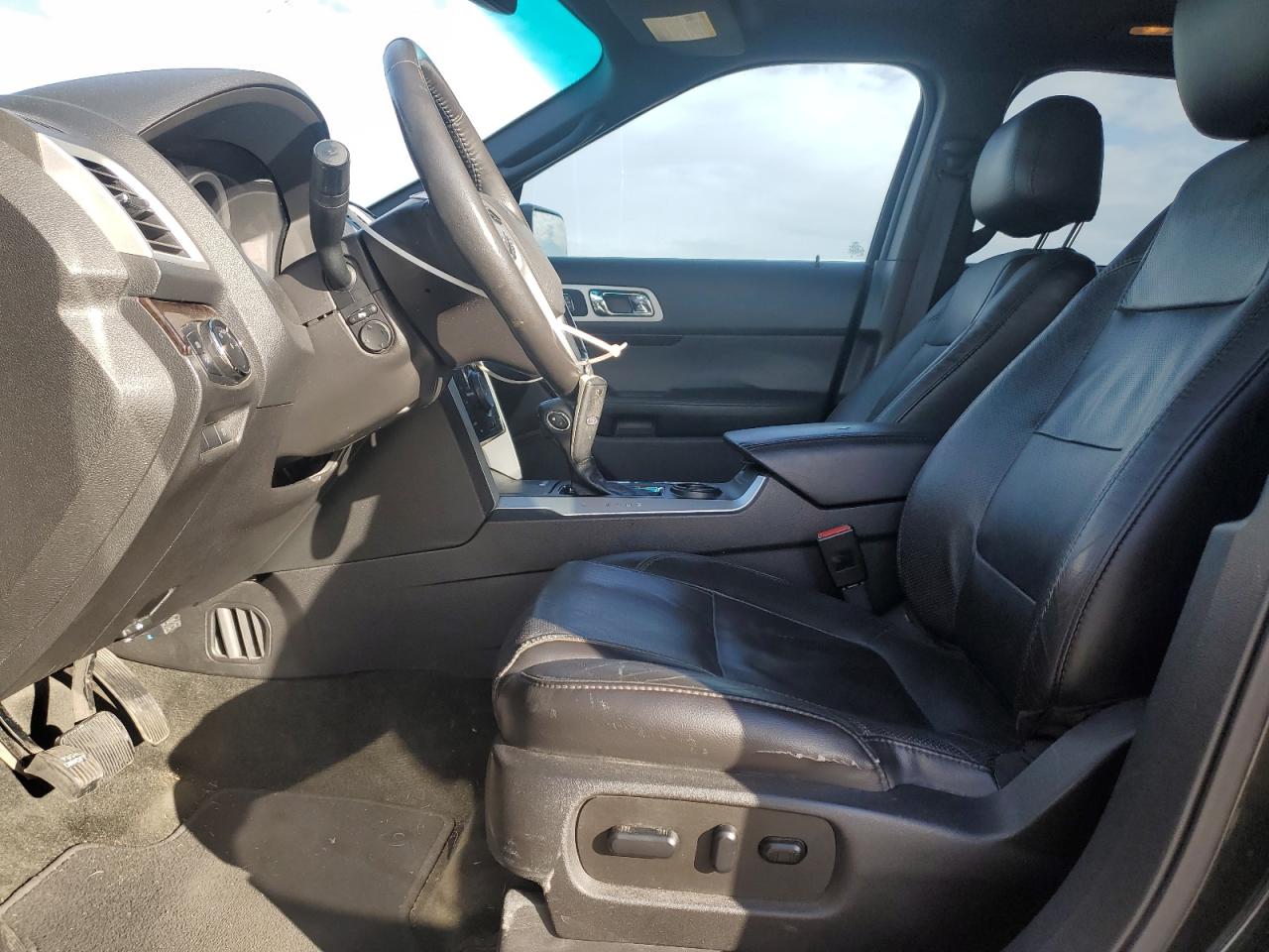 2015 Ford Explorer VIN 1FM5K7F80FGB49185 Copart auction photo, minor dent/scratches / side damage thumbnail 7