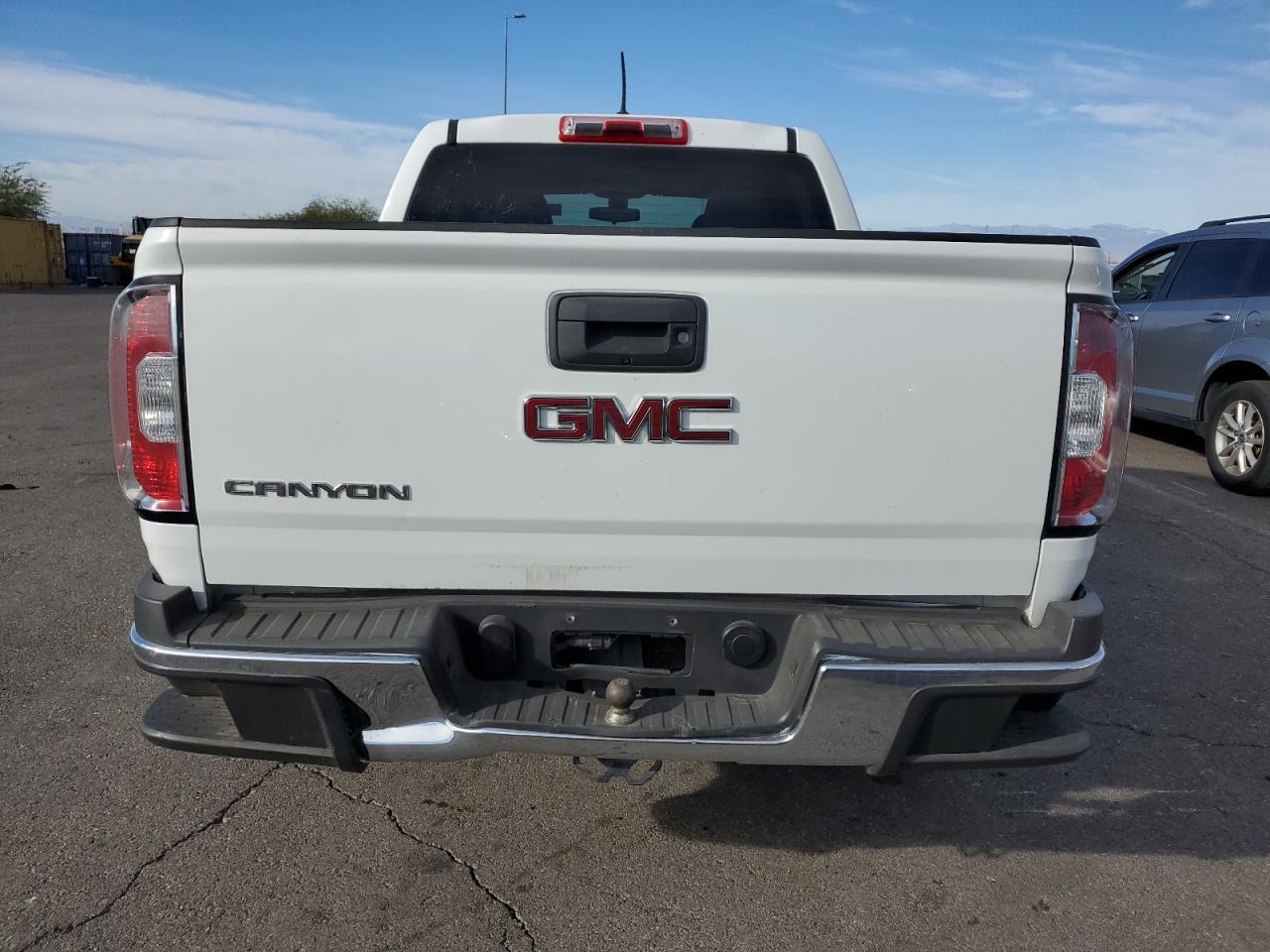 2019 GMC Canyon VIN 1GTG5BEAXK1185863 Copart auction photo, minor dent/scratches damage thumbnail 6