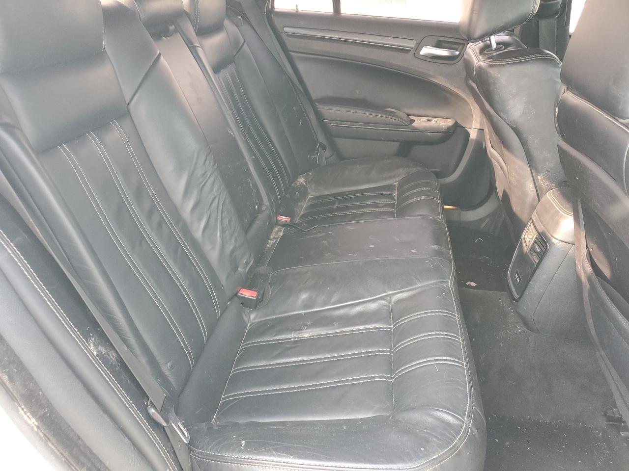 2015 Chrysler 300 VIN 2C3CCABG0FH797203 Copart auction photo, rear end / front end damage thumbnail 10