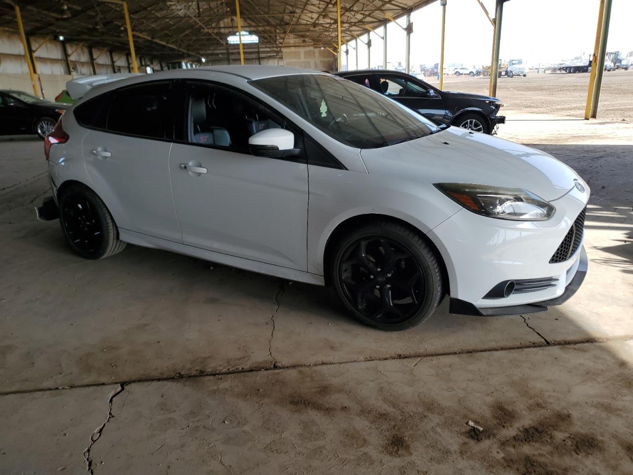 2014 Ford Focus VIN 1FADP3L9XEL209508 Copart auction photo, rear end / minor dent/scratches damage thumbnail 4