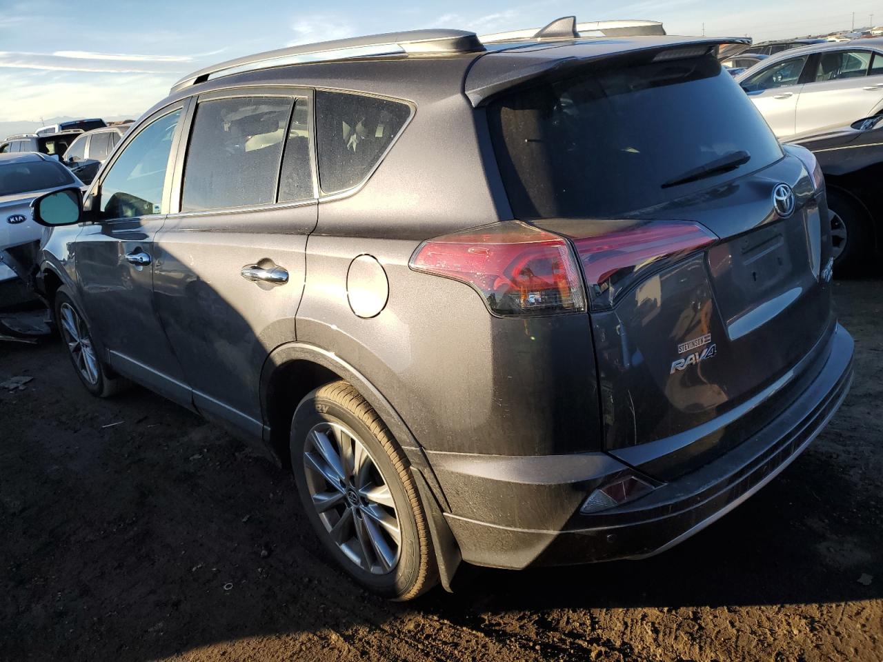 2017 Toyota RAV 4 VIN 2T3DFREV1HW605001 Copart auction photo, front end damage thumbnail 2