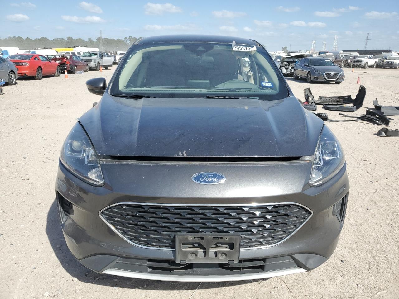 2020 Ford Escape VIN 1FMCU0G63LUB67084 Copart auction photo, side / minor dent/scratches damage thumbnail 5