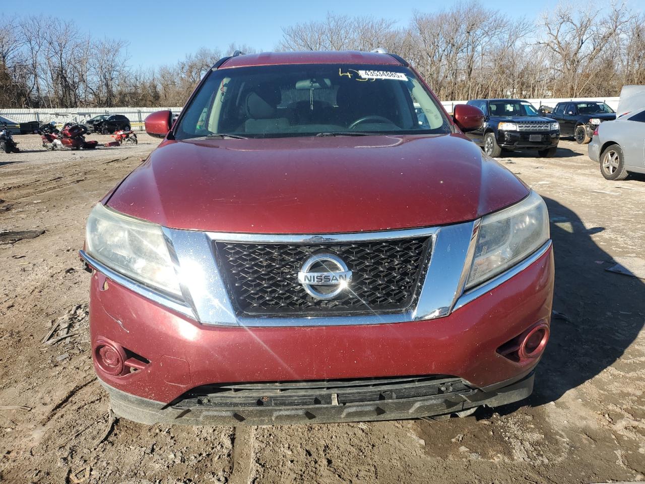 2016 Nissan Pathfinder VIN 5N1AR2MM1GC634733 Copart auction photo, undercarriage / minor dent/scratches damage thumbnail 5